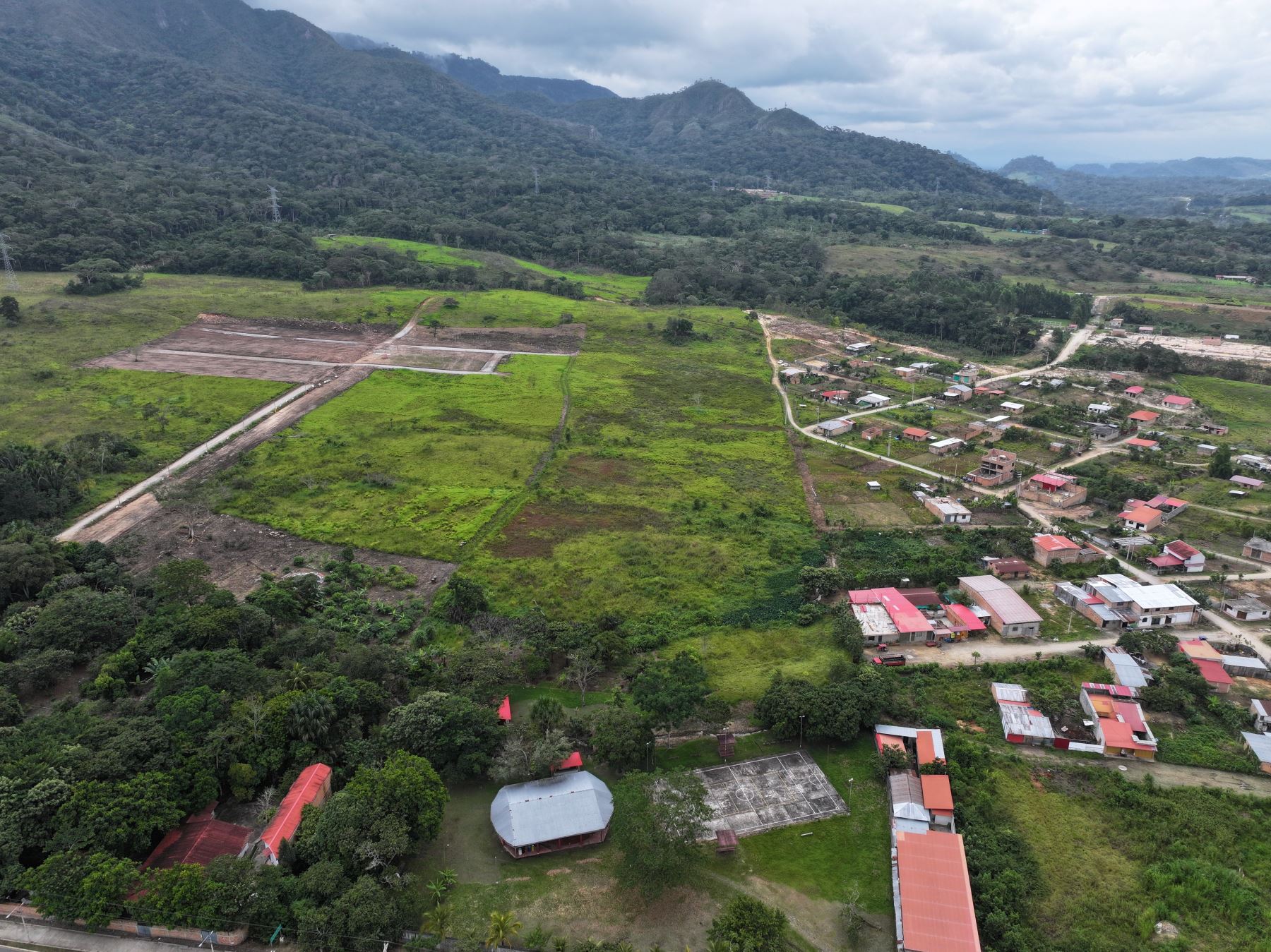 San Martín: entregan terreno para la ejecución del proyecto de colegio de alto rendimiento