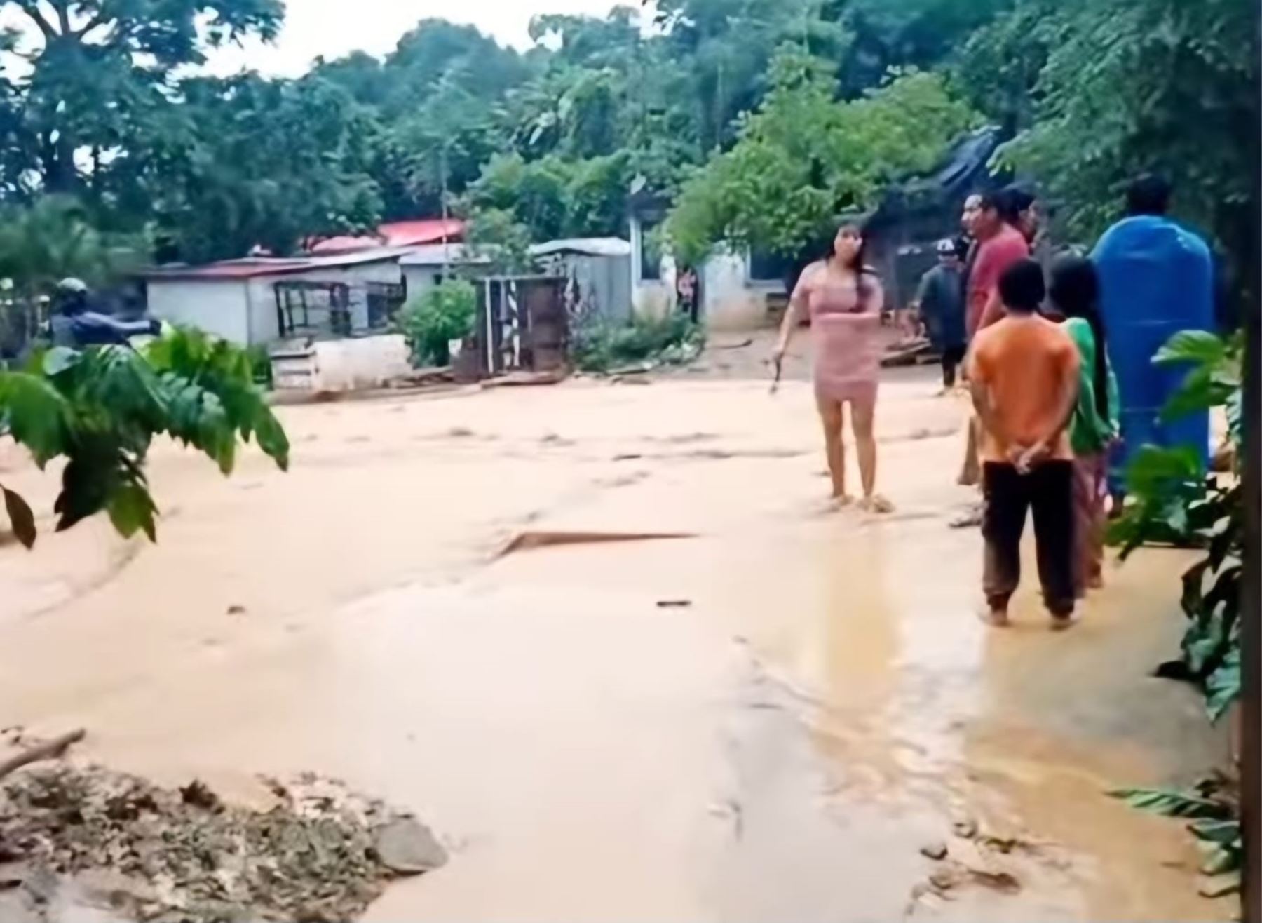 Lluvias intensas dejan varias viviendas inundadas y daños materiales en Pichanaqui